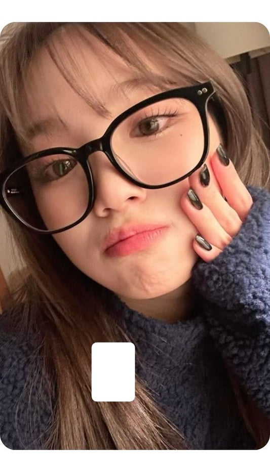 Chaewon-Card Sticker 5