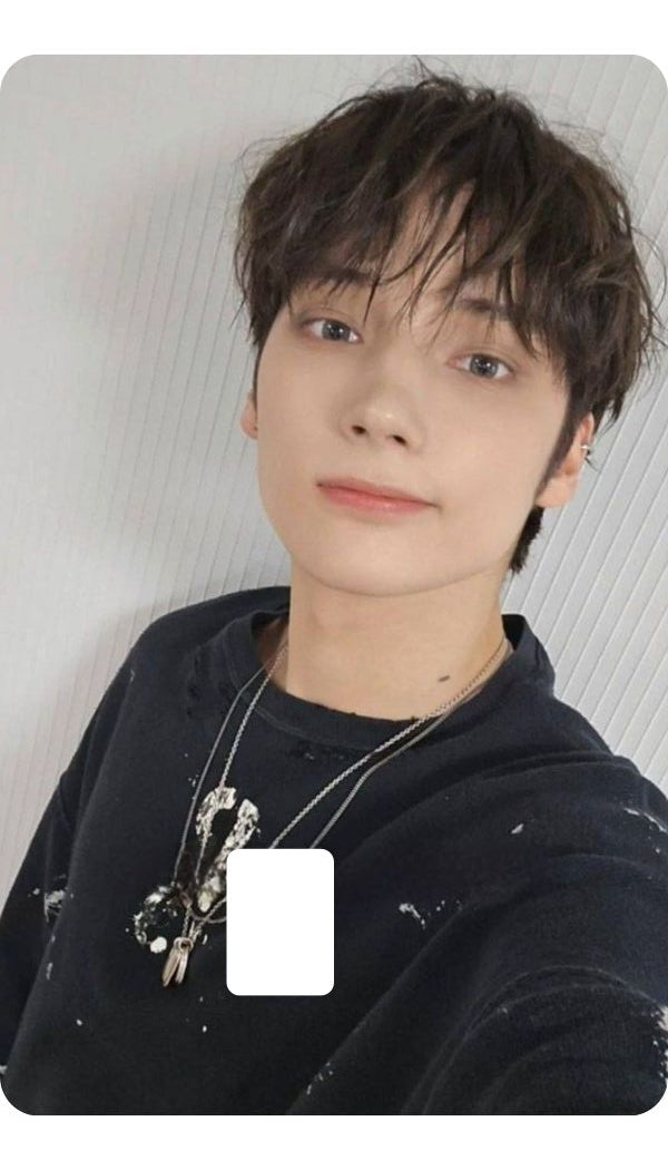 Huening Kai-Card Sticker 5