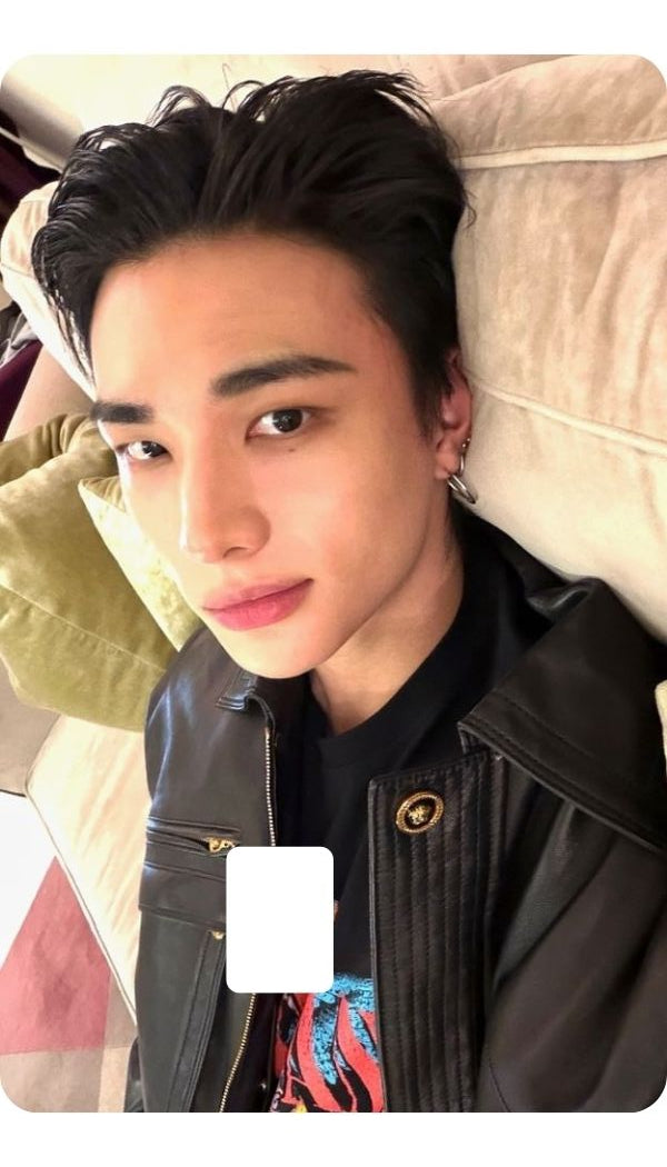 Hyunjin-Card Sticker 3